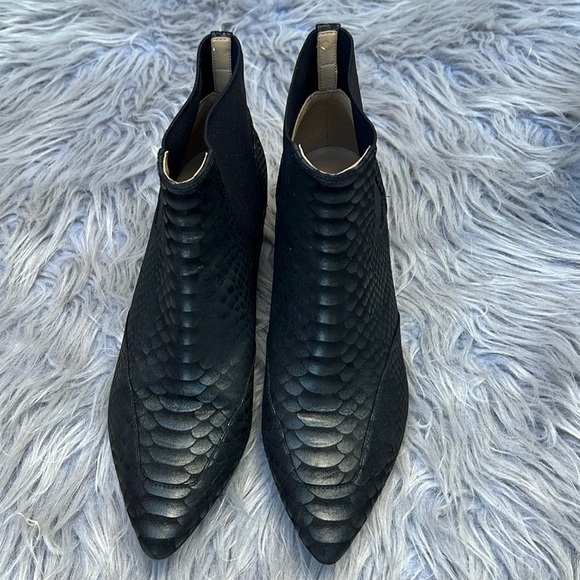 NATURALIZER PIPER SNAKESKIN ANKLE BOOTS SIZE 9 M - Picture 2 of 8